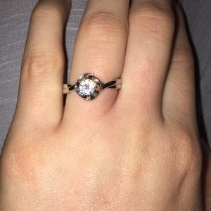 Sterling silver ring never worn size 7